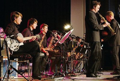 Die Bigband "Body & Soul" begeistert in der Aula des Ratsgymnasiums.